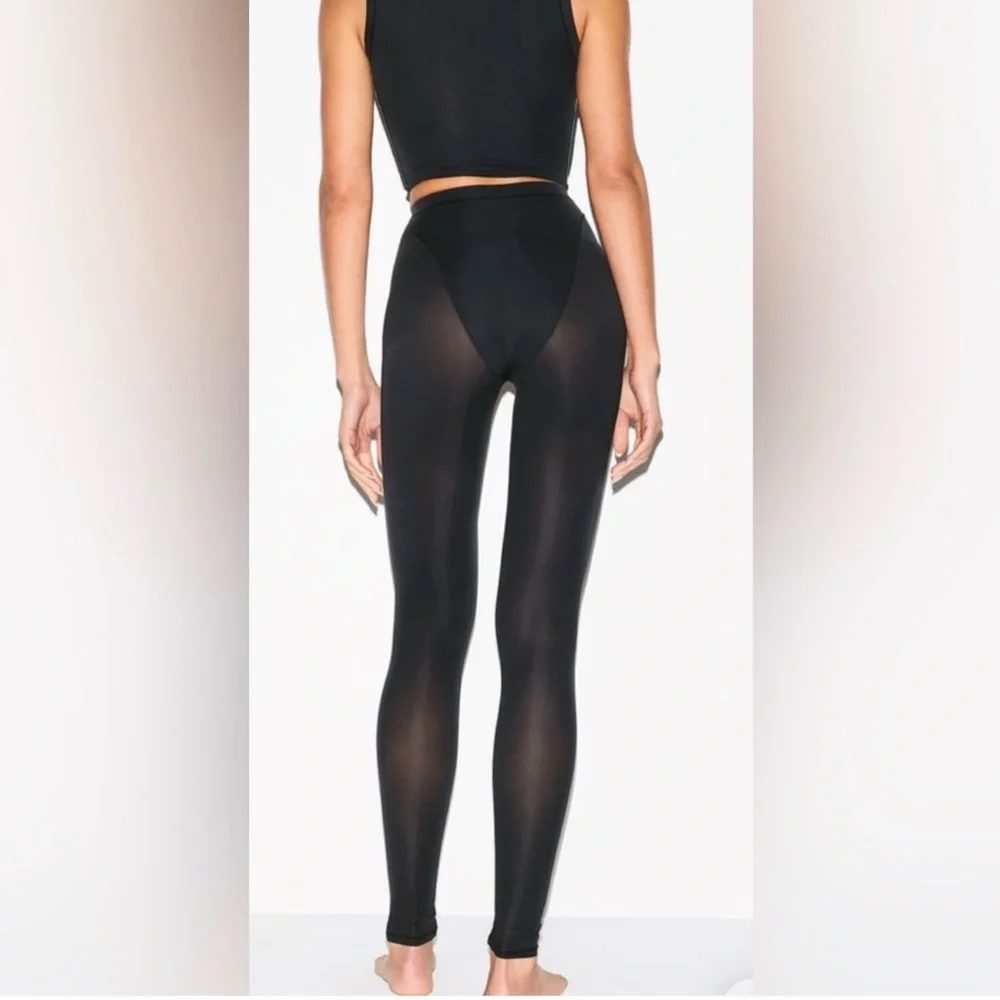SKIMS Women's Black Leggings - Picture 2 of 6